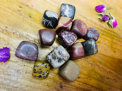 Grass Flower Healing Stone
