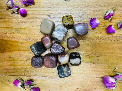 Grass Flower Healing Stone