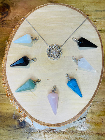 This  Beautiful Boho Mandala & crystal pendant set