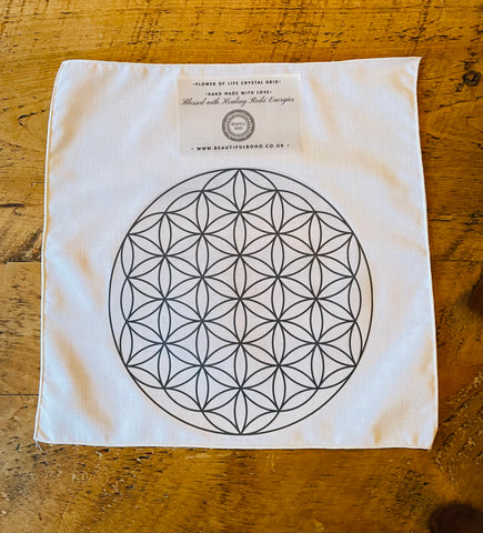 Hand Made Material Crystal Grid for high power manifestation