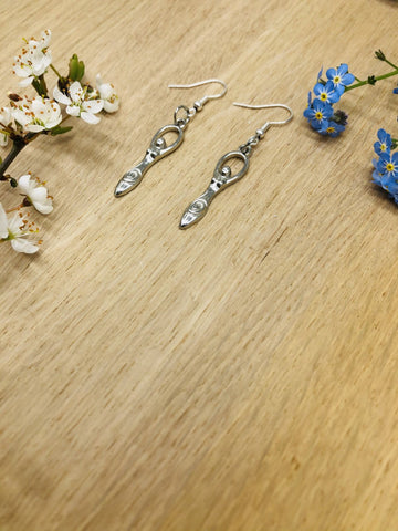 The Goddess pendant & necklace set