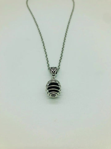 Essential Oil Diffusing Pendant