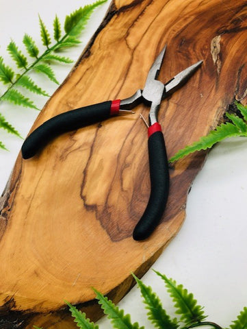 Long nosed Jewellery making gripper plyers